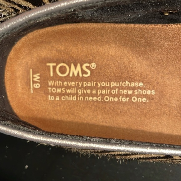 TOMS Women's Zebra Print Slip-On Shoes Size 9 W - Picture 2 of 6